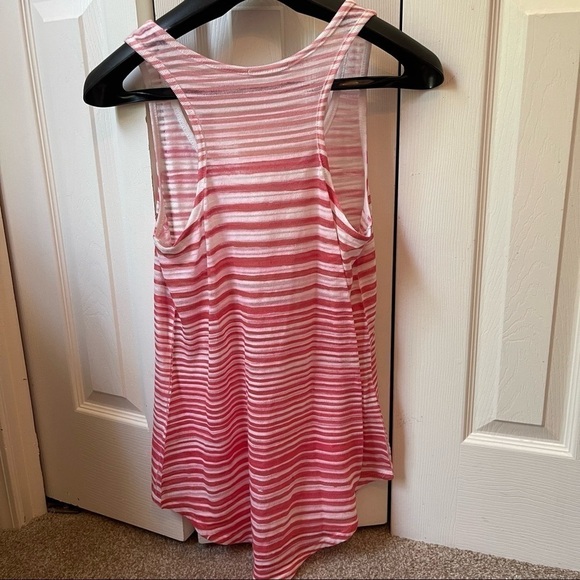 Maurice’s red and white striped shirt - Picture 4 of 5